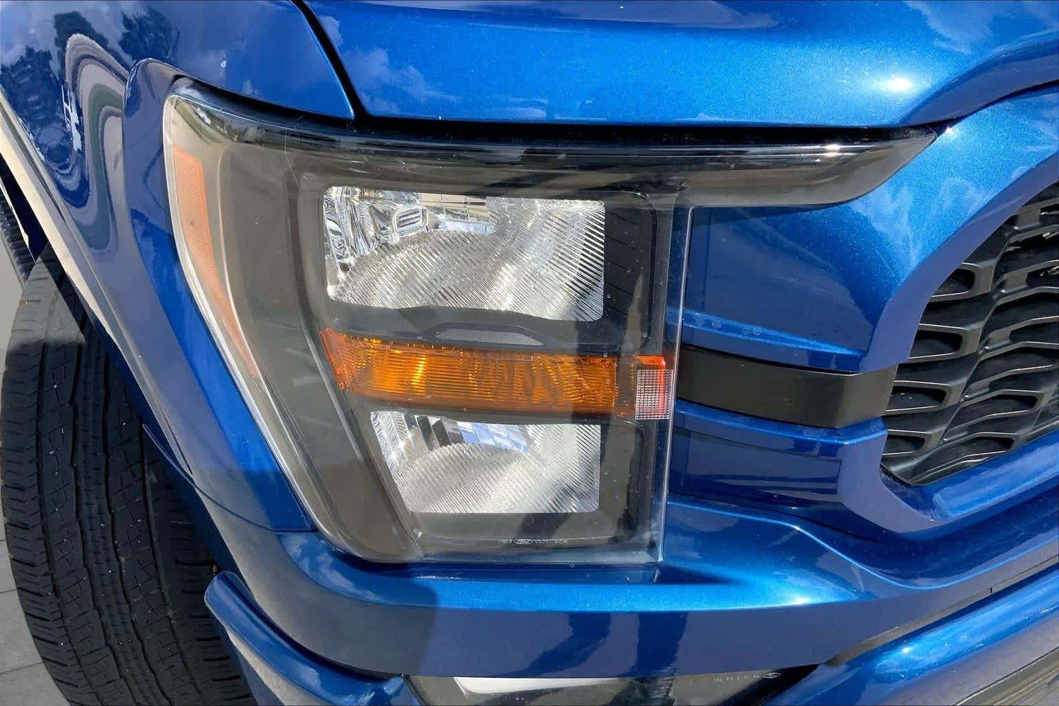 Used 2023 Atlas Blue Metallic Ford XL image 26