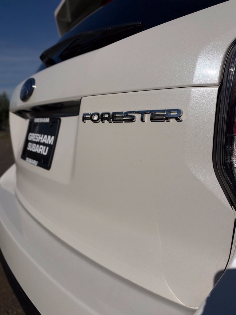 Used 2018 Crystal White Pearl Subaru 2.5i Touring image 44