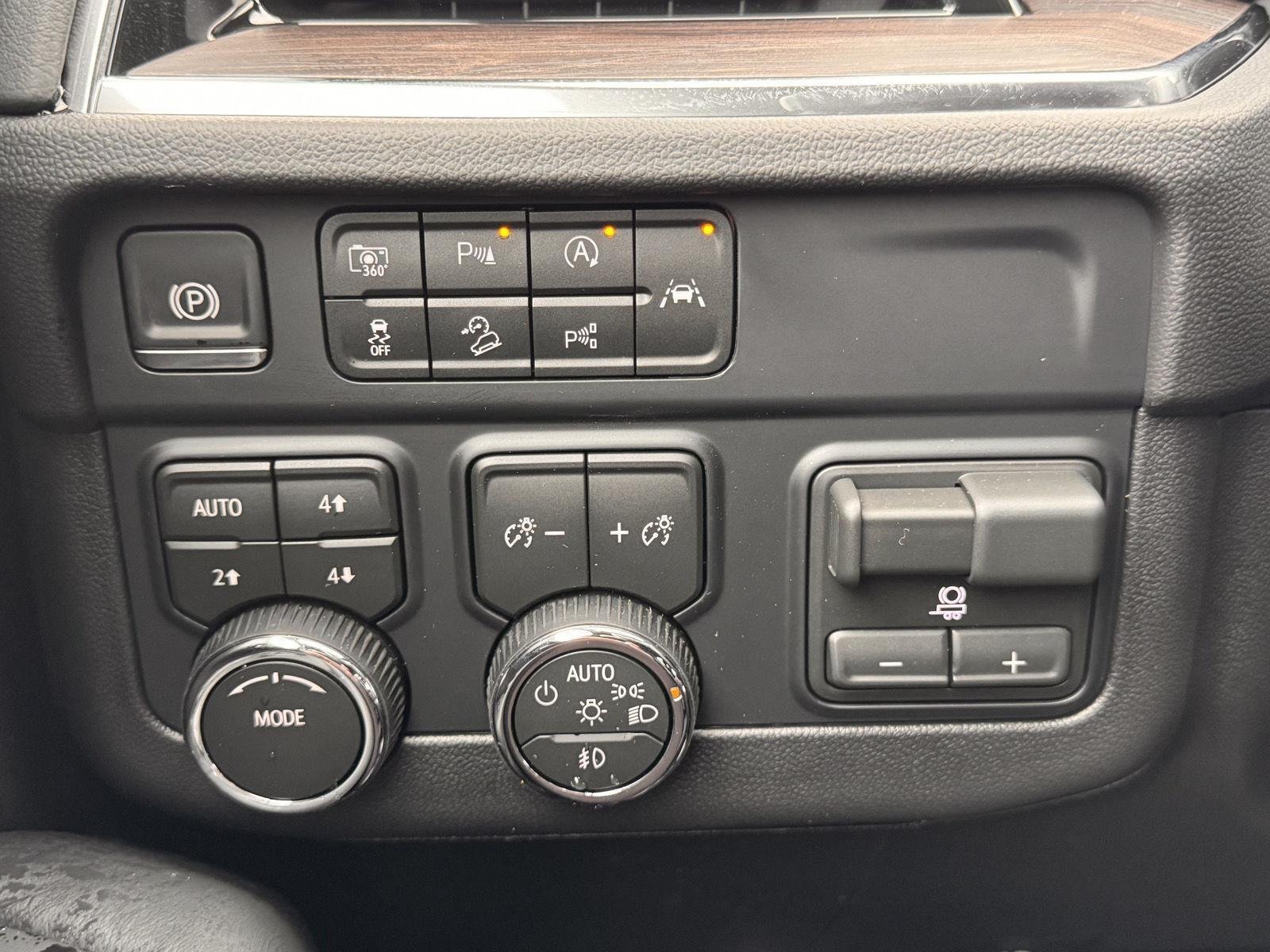 2026 Chevrolet Tahoe LT - Photo 9