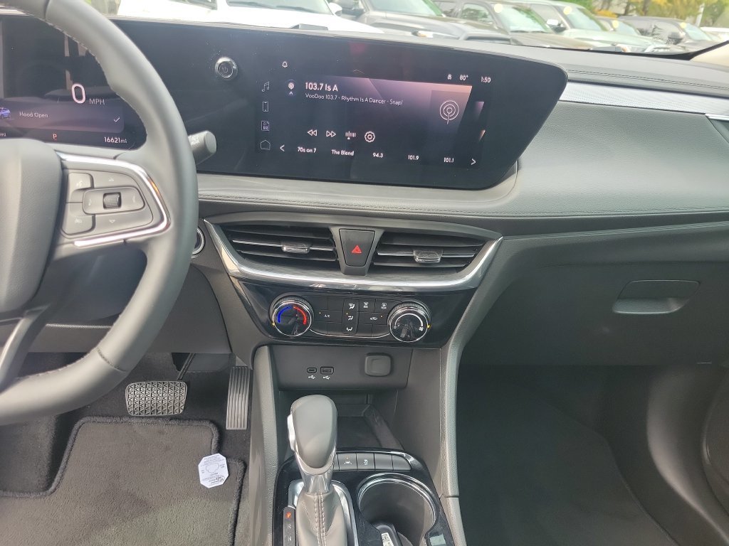 Used 2025 White Buick Sport Touring image 25