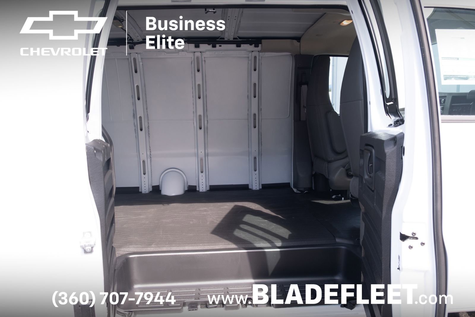 2025 Chevrolet Express Cargo Work Van - Photo 16