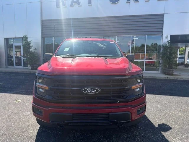 New 2026 Ruby Red Metallic Tinted Clearcoat Ford XLT image 9