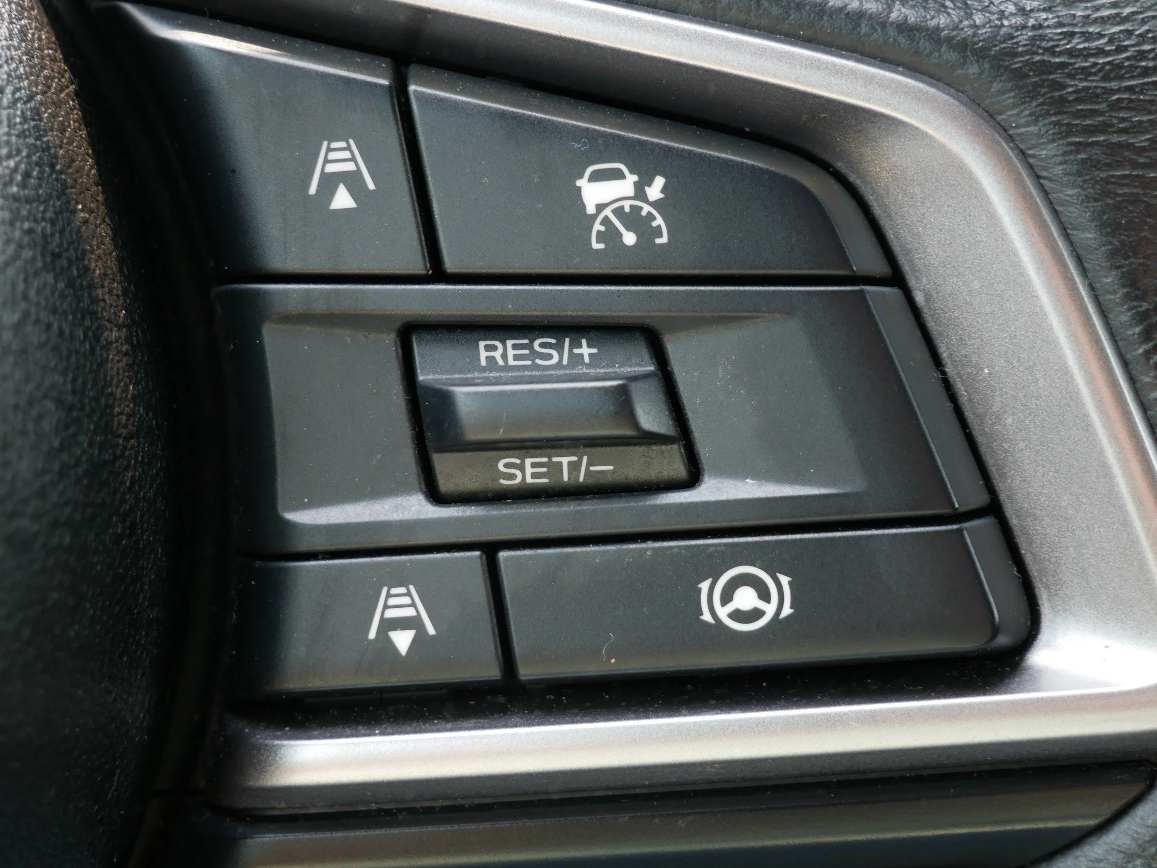 Used 2024 Crystal Black Silica Subaru Premium image 28