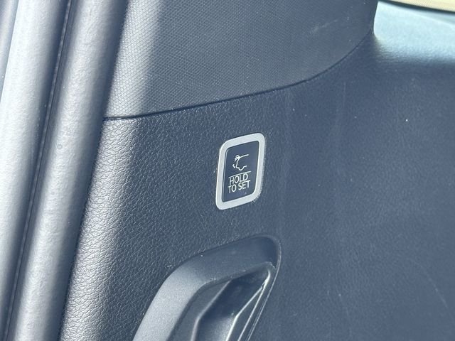 Used 2022 White Jeep Series II image 31