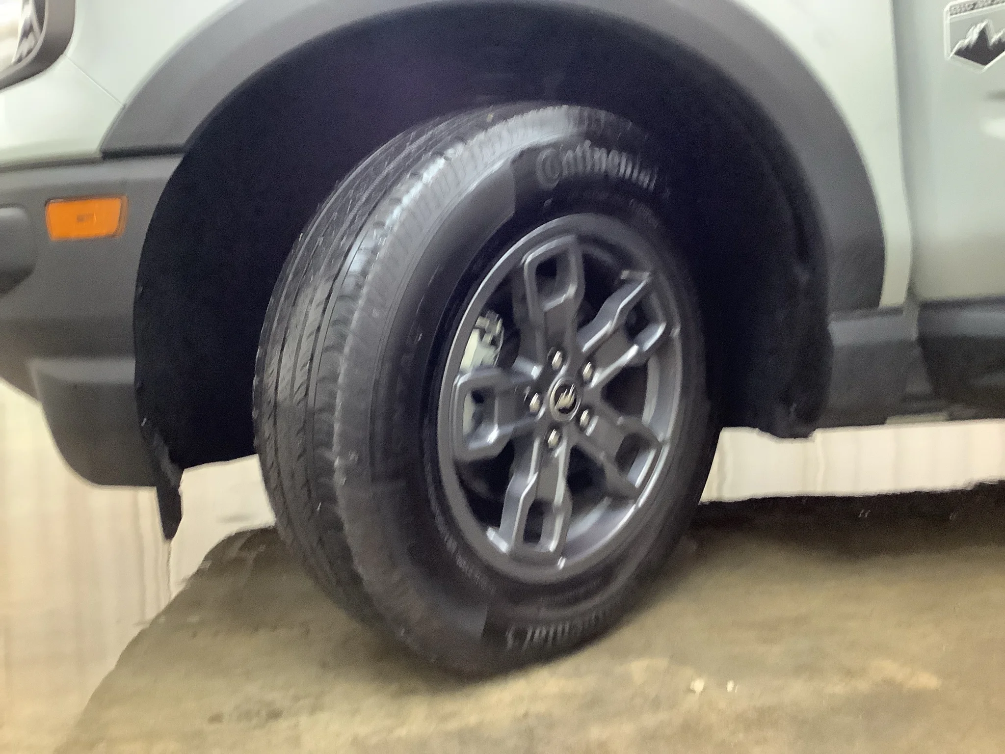Used 2024 Cactus Gray Ford Big Bend image 25