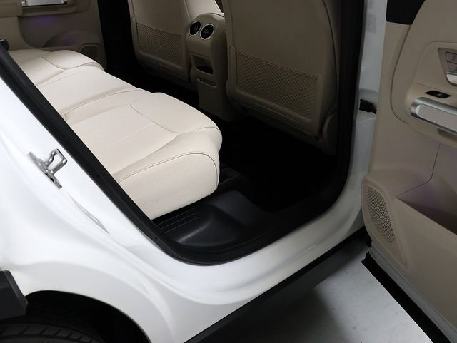 Certified Used 2023 Polar White Mercedes-Benz GLB 250 image 31