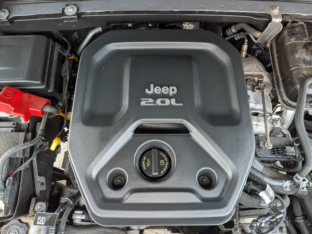 Used 2021 Silver Jeep Unlimited Sahara 4xe image 13