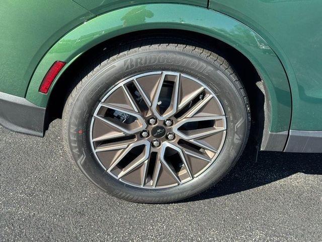 New 2026 Eruption Green Metallic Ford Premium image 4