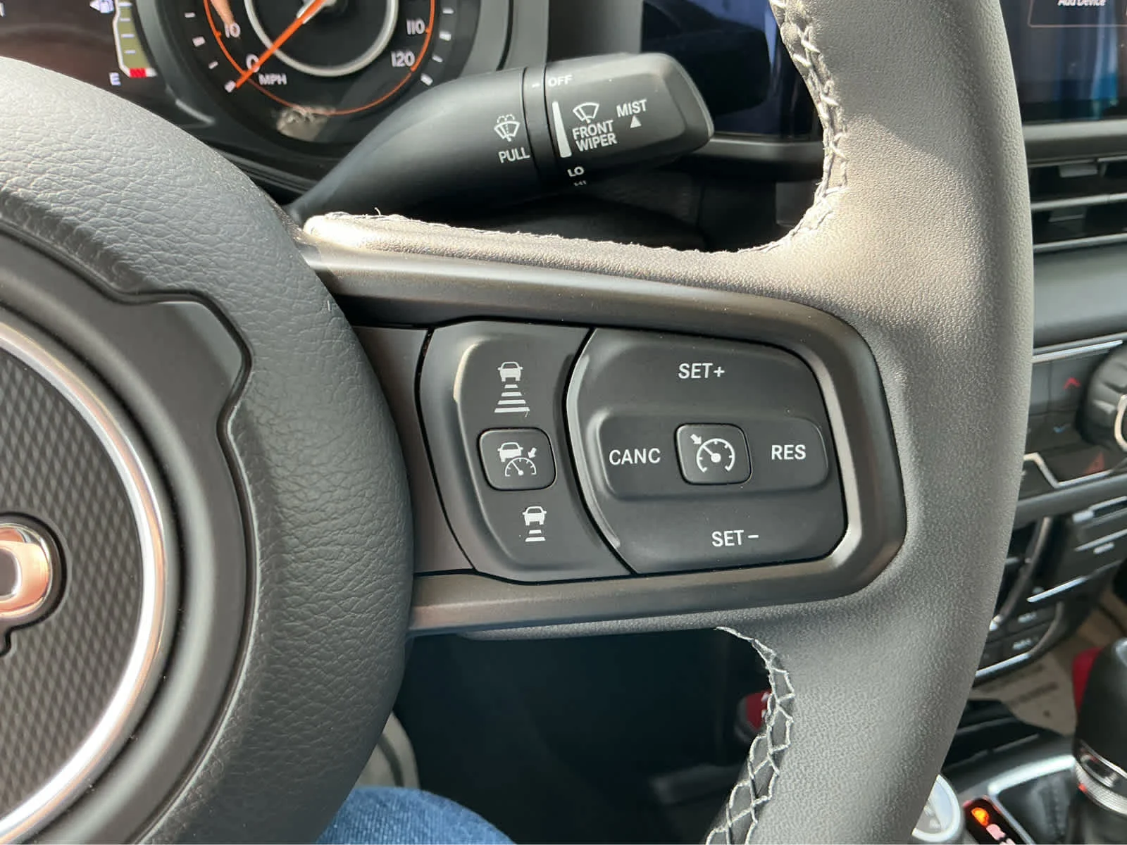 Used 2025 Hydro Blue Pearlcoat Jeep Mojave image 28