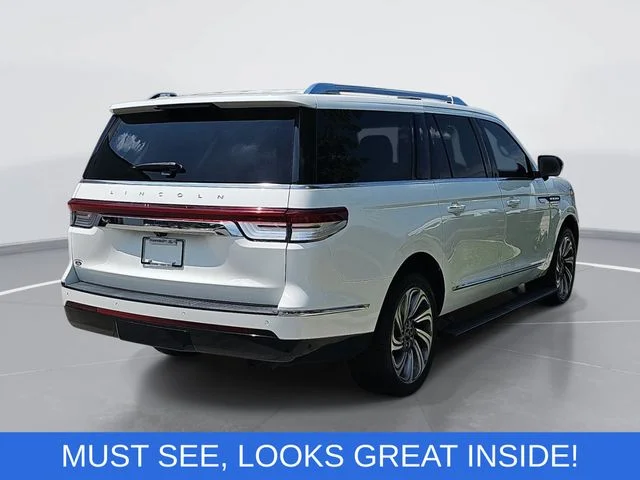 Used 2022 White Lincoln Reserve image 3