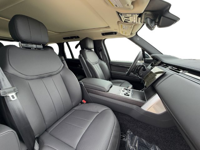 New 2027 Fuji White Land Rover SE image 16