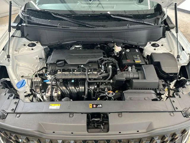 New 2027 Snow White Pearl Kia X-Line S image 19