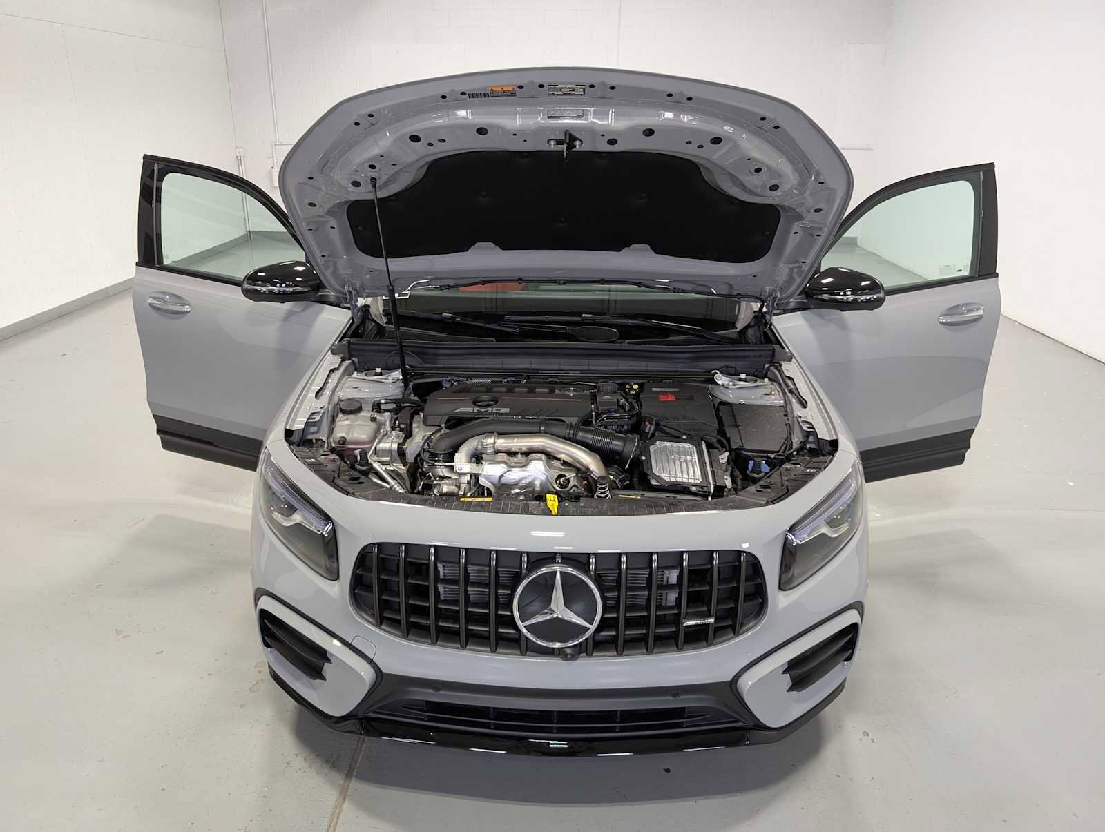 2026 Mercedes-Benz GLB AMG GLB 35 - Photo 11