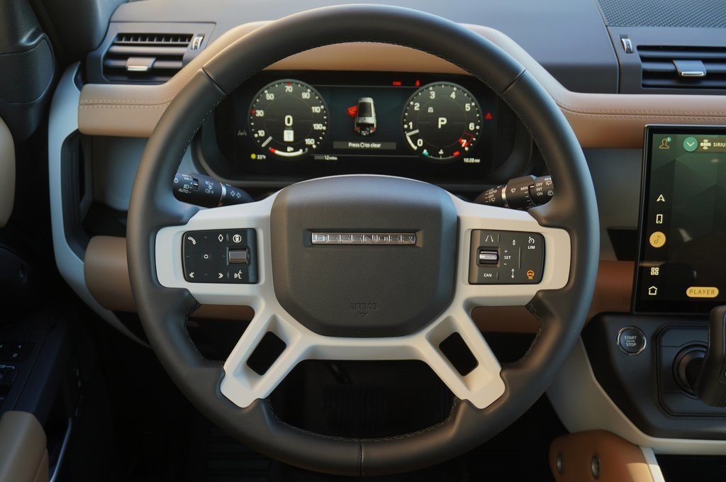 2026 LAND ROVER DEFENDER - Image 14