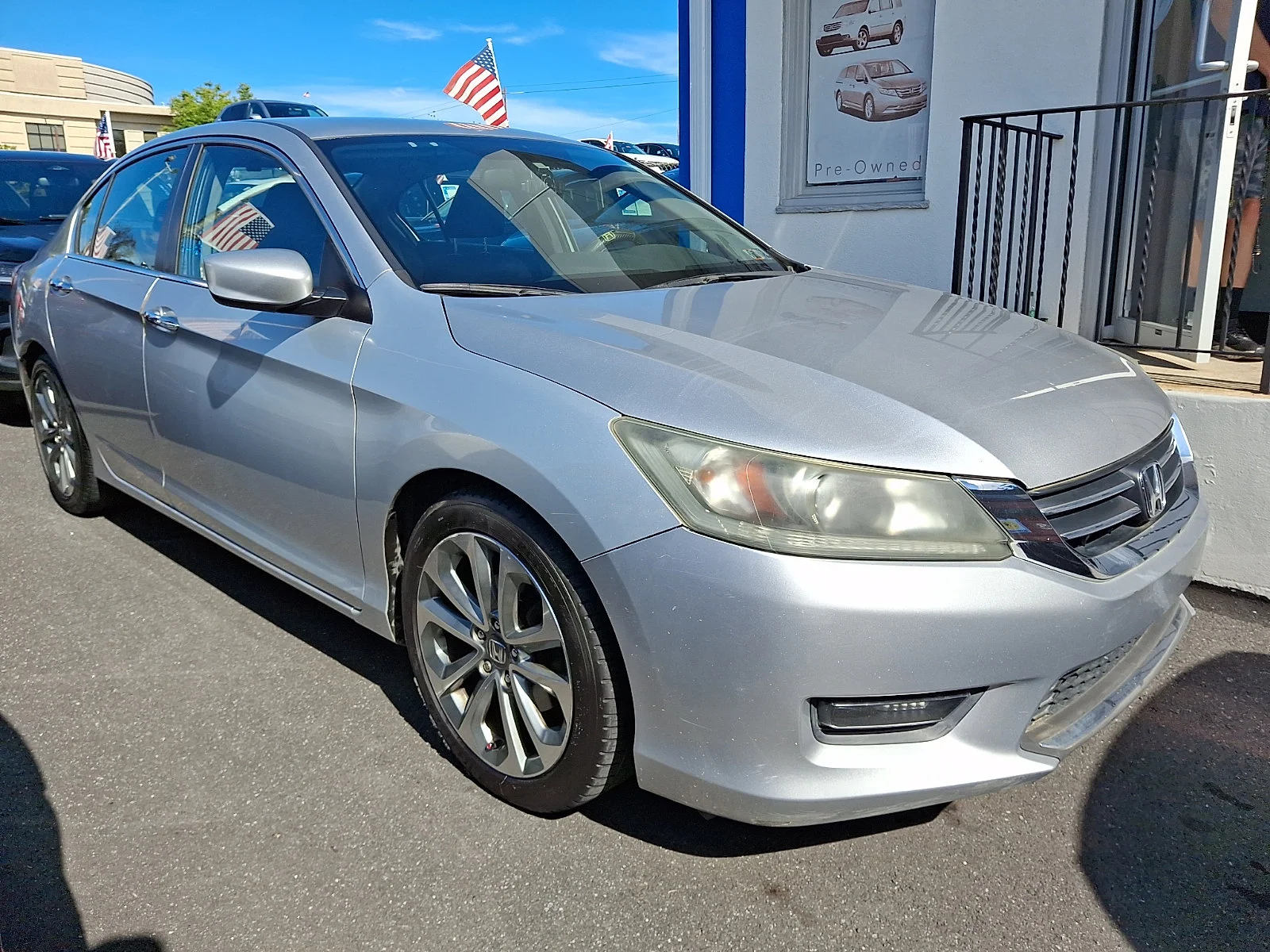 Used 2014 Alabaster Silver Metallic Honda Sport image 3