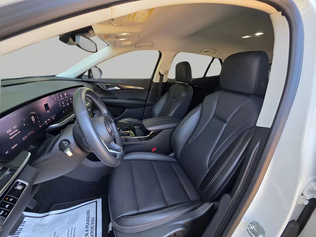 Used 2024 White Frost Tricoat Buick Preferred image 17
