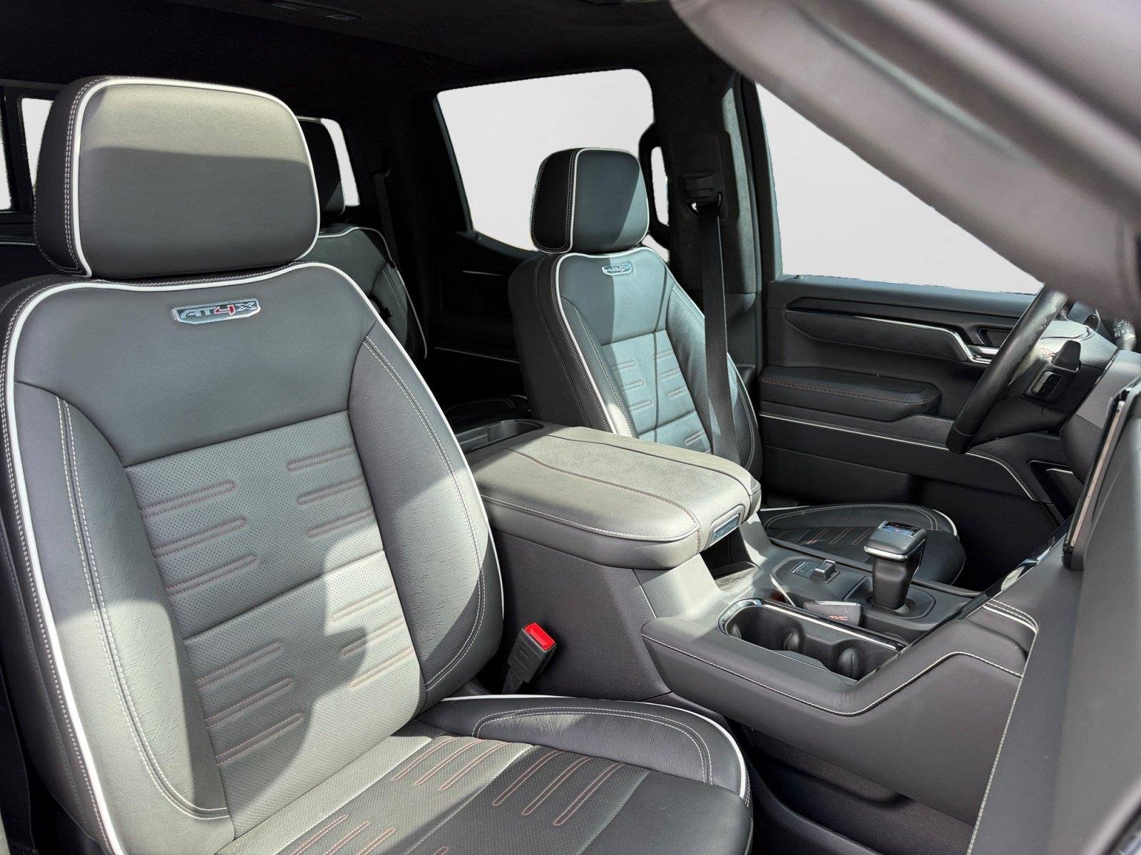 Used 2024 Onyx Black GMC AT4X image 20