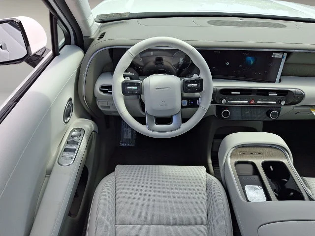 New 2026 White Hyundai SEL image 8