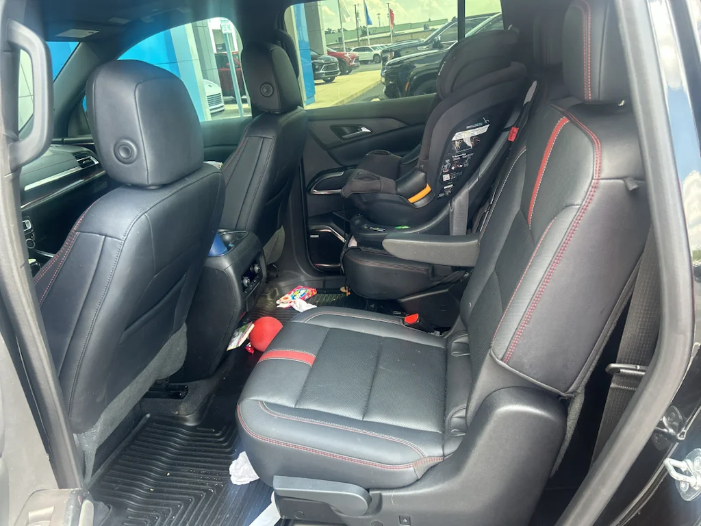 Used 2024 Mosaic Black Metallic Chevrolet RS image 5