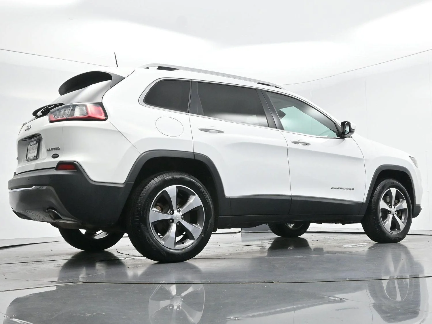 Used 2019 Bright White Clearcoat Jeep Limited image 50