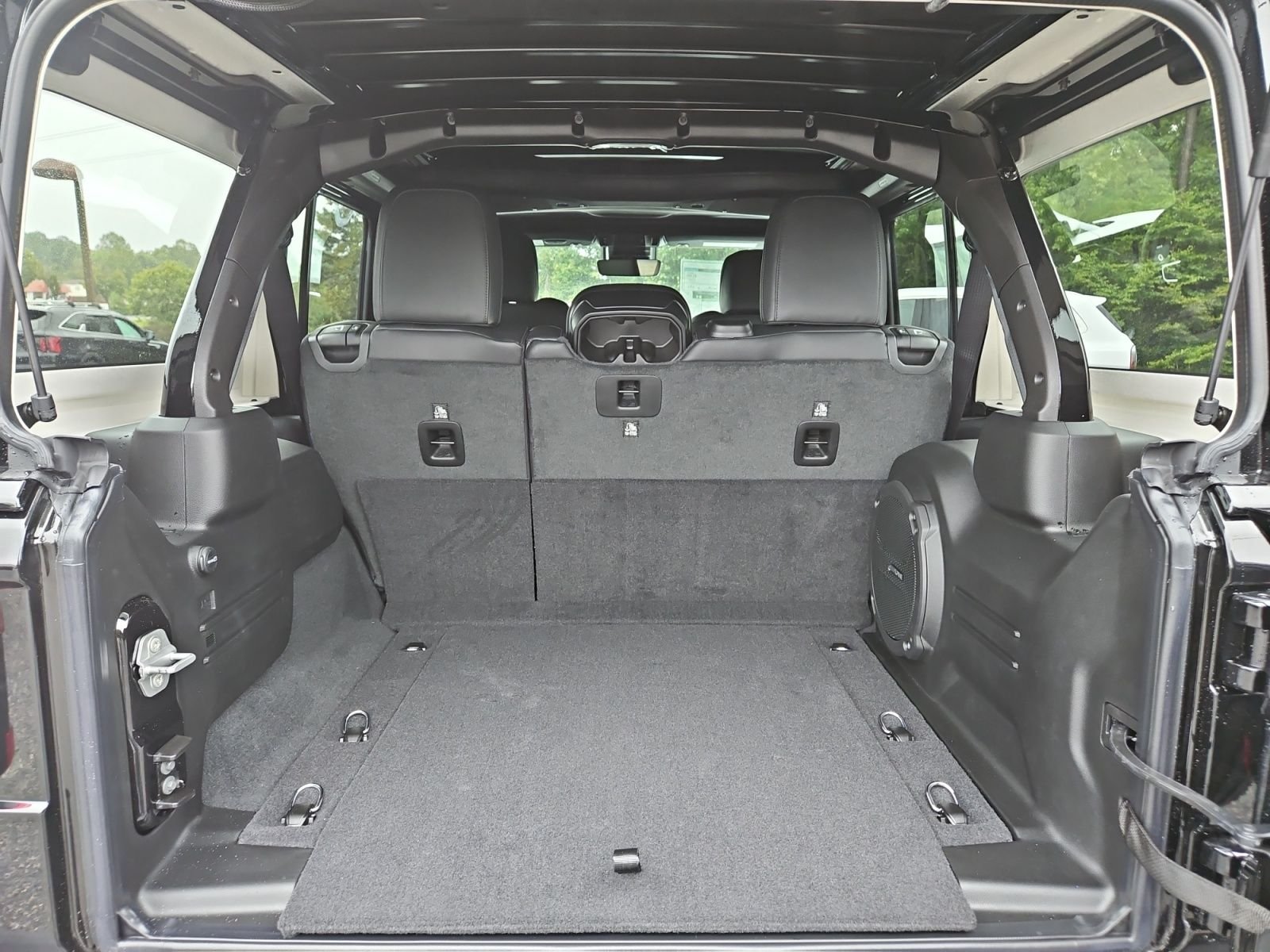 2025 Jeep Wrangler 4-Door Sahara - Photo 19