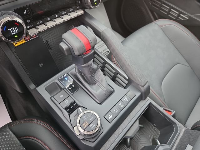 2026 Toyota Tacoma TRD Pro - Photo 18