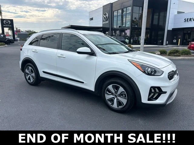 2022 Kia Niro LX's photo