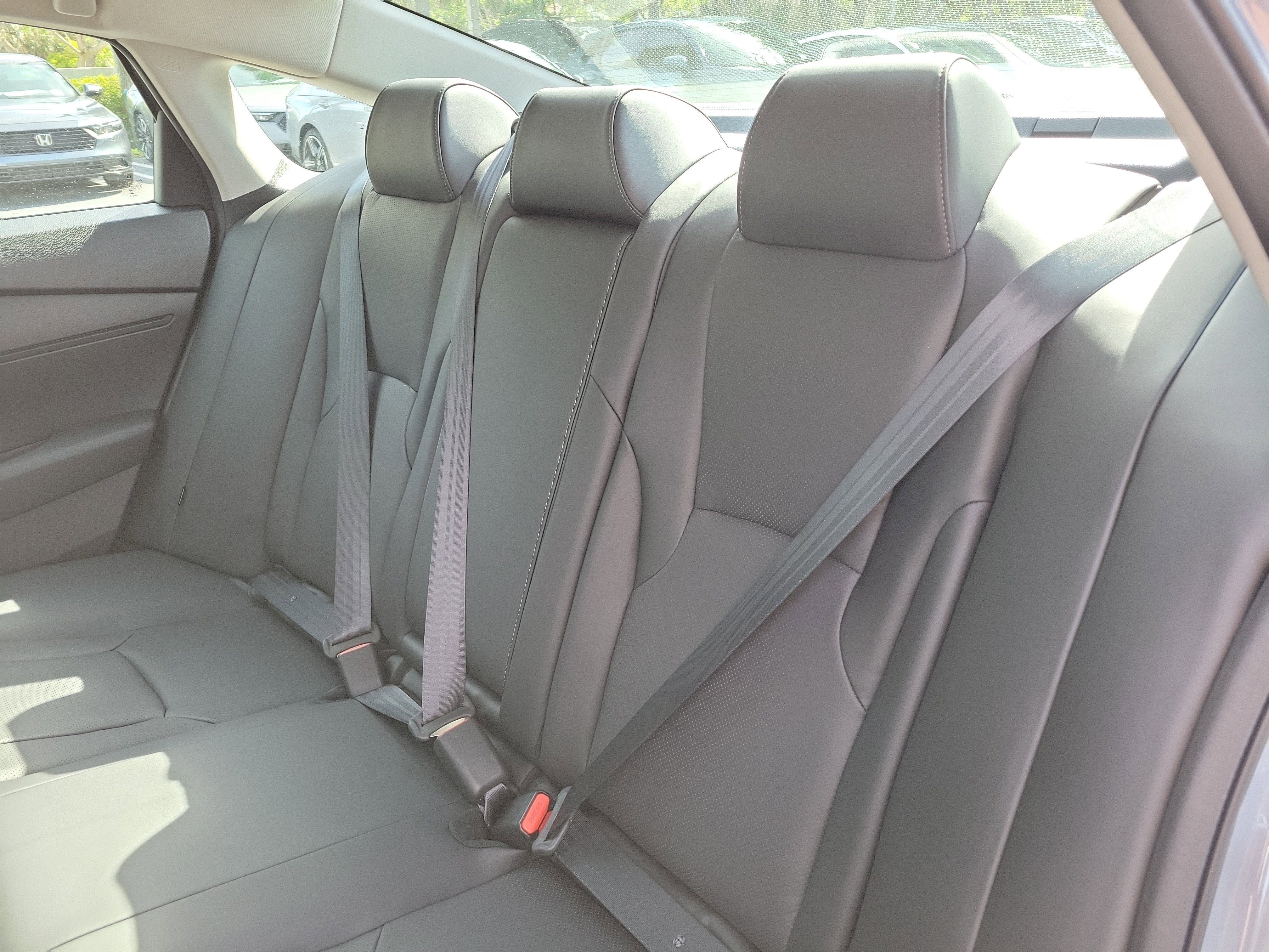 New 2026 Urban Gray Pearl Honda EX-L image 12
