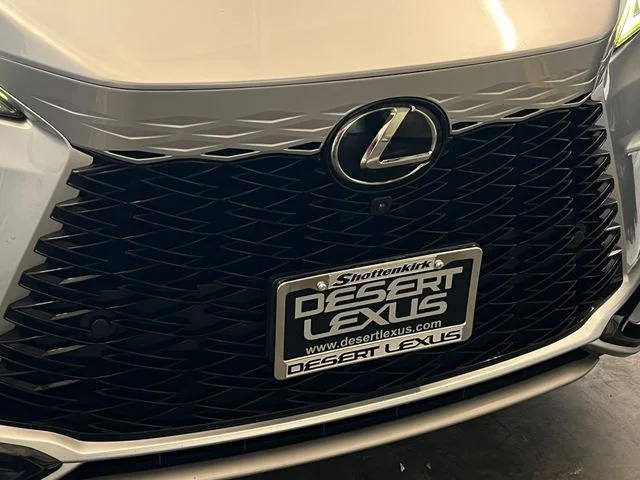 Used 2023 Iridium Lexus 500h F SPORT Performance image 17