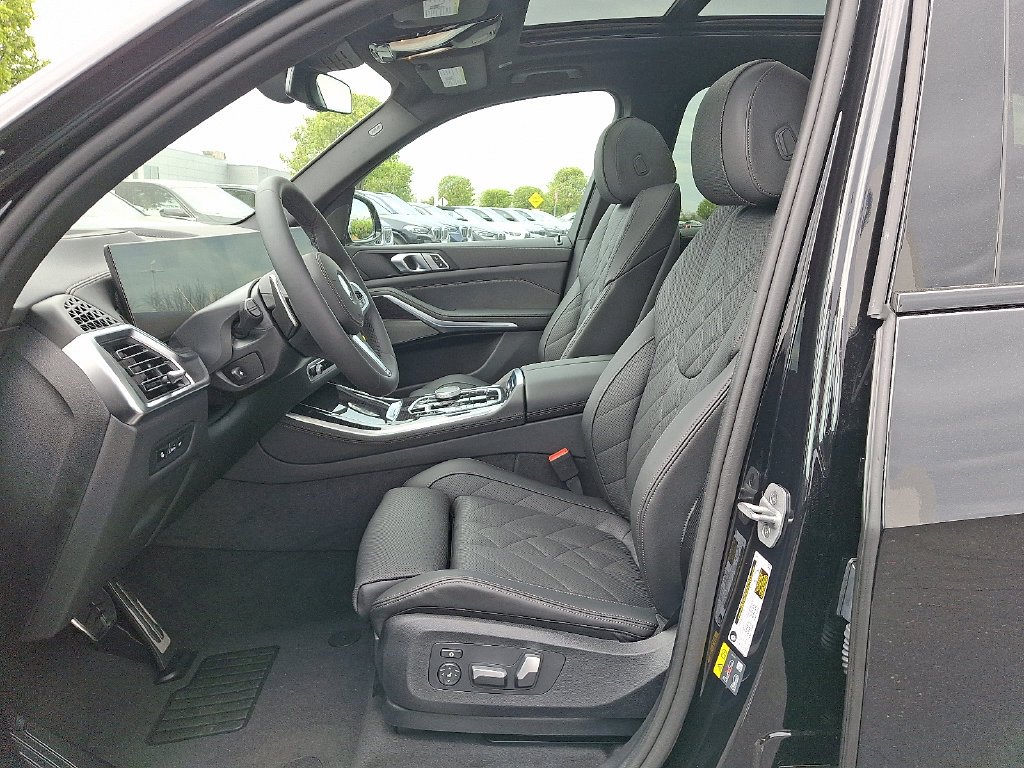 Used 2026 Black Sapphire Metallic BMW xDrive50e image 6