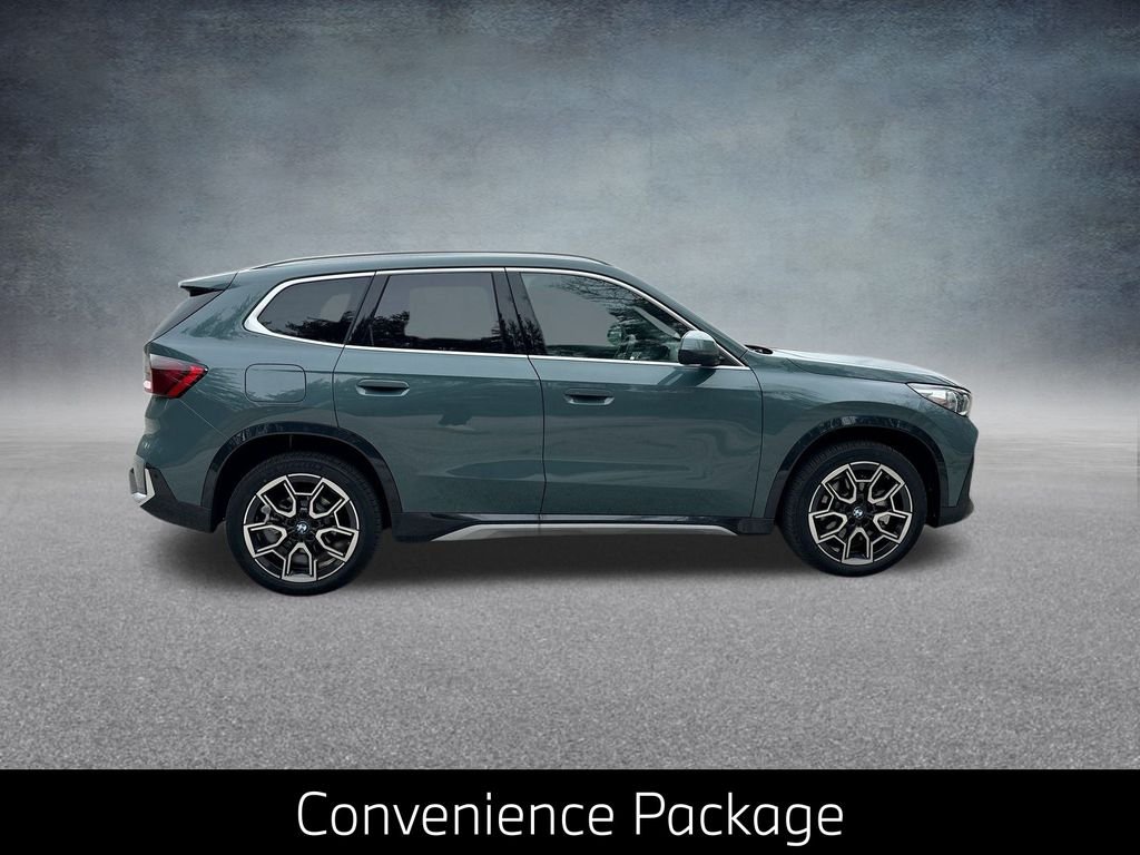 Used 2025 Green BMW xDrive28i image 11