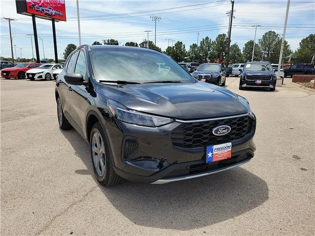 Used 2025 Agate Black Metallic Ford ST-Line All-Wheel Drive image 7
