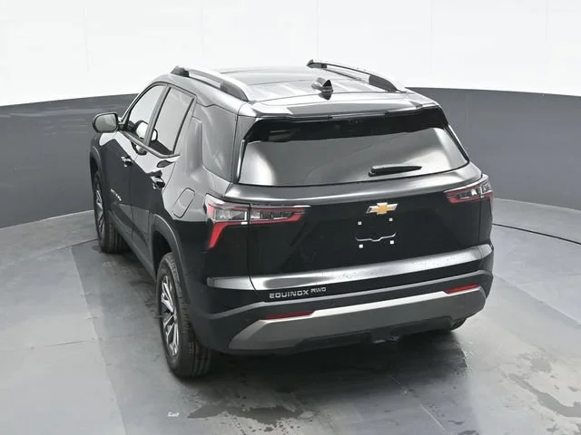 2027 Chevrolet Equinox LT - Photo 10