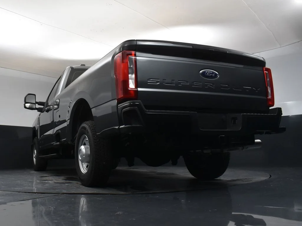 New 2025 Gray Ford XL image 25