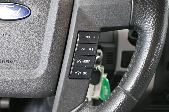 Used 2012 White Ford XLT image 27
