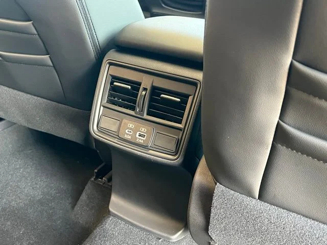 2026 Subaru Forester Premium - Photo 31