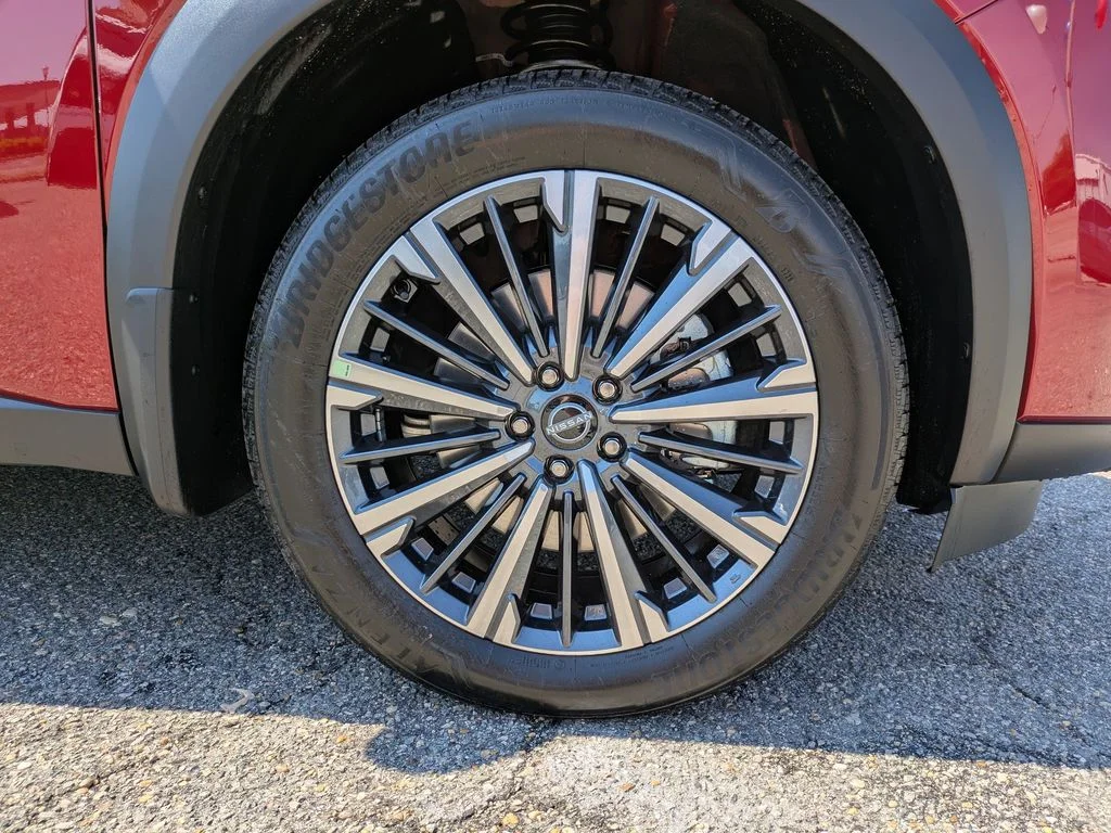 New 2026 Scarlet Ember Tintcoat Nissan Platinum image 11