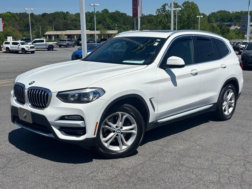 Used 2019 White BMW xDrive30i image 2