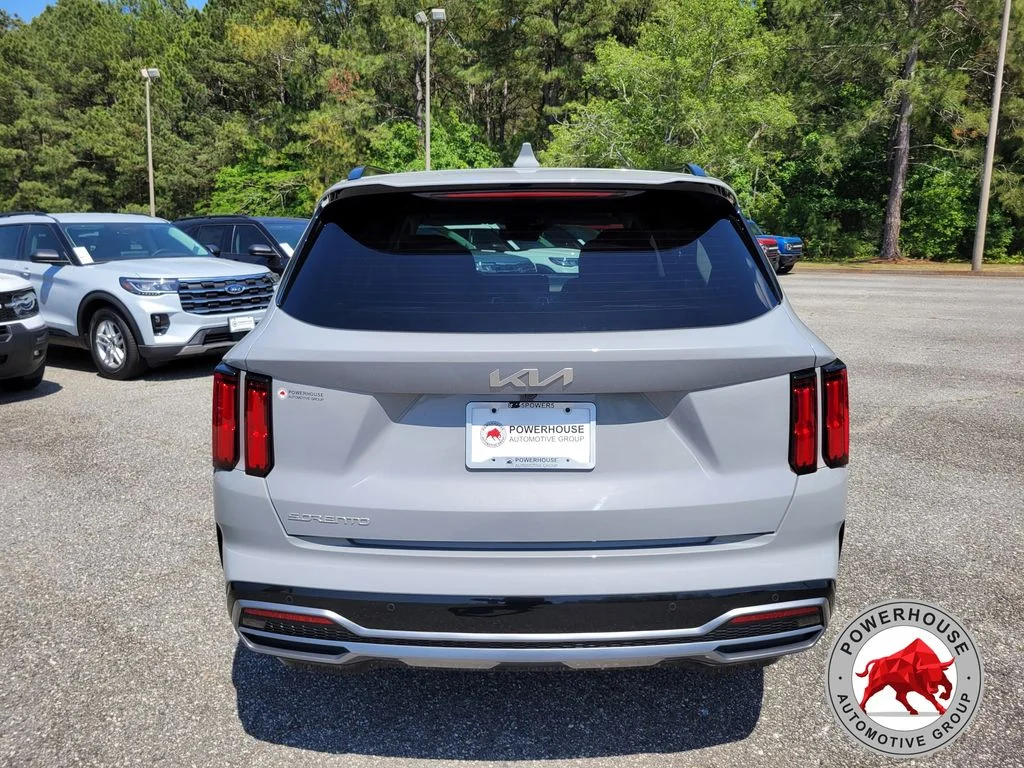 Used 2023 Gray Kia SX image 5