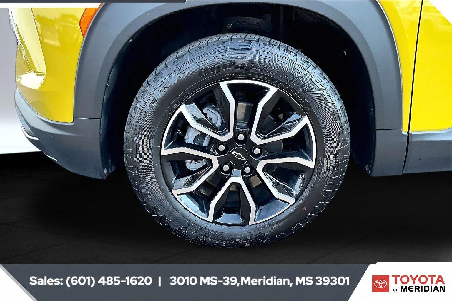 Used 2025 Nitro Yellow Metallic Chevrolet ACTIV image 7