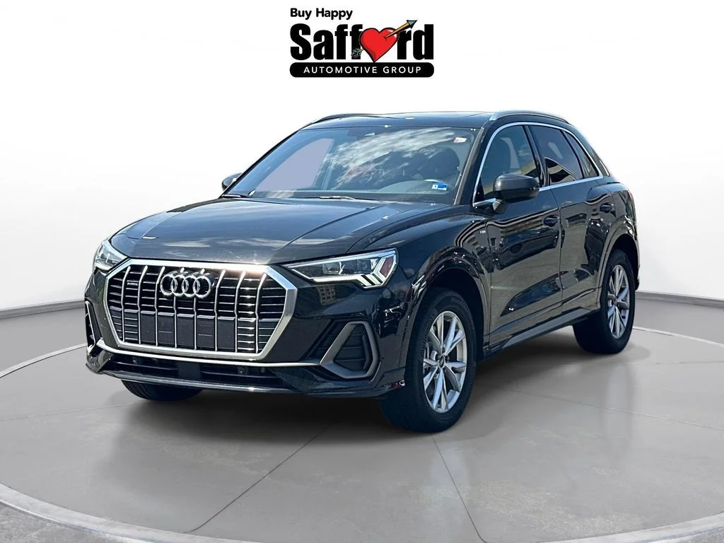2025 Audi Q3 45 TFSI S Line Premium quattro's photo