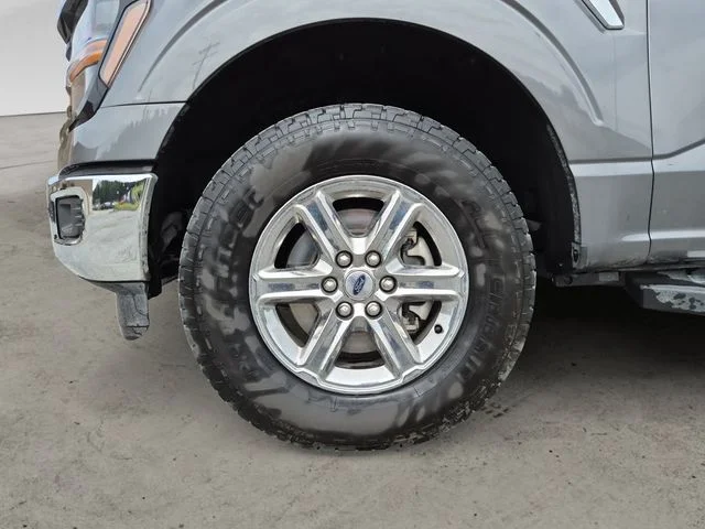 Certified Used 2025 Gray Ford XLT image 9
