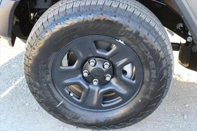 New 2026 Bright White Clear-Coat Exterior Paint Jeep Sport S image 8