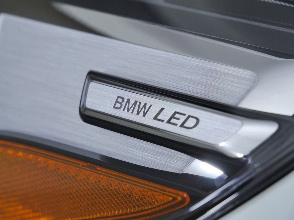 Used 2026 Alpine White BMW xDrive28i image 5