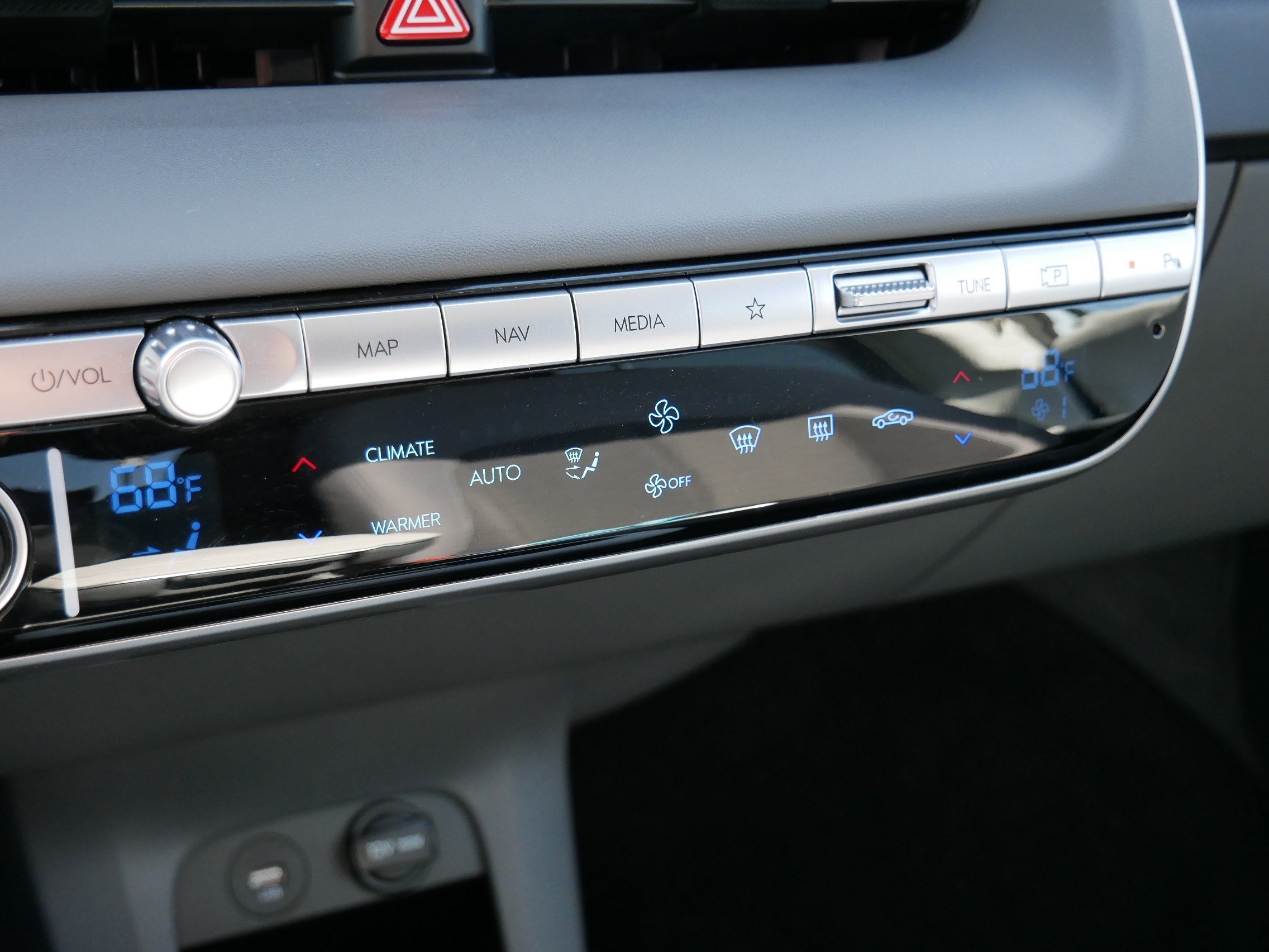 2024 Hyundai IONIQ 5 SEL - Photo 22