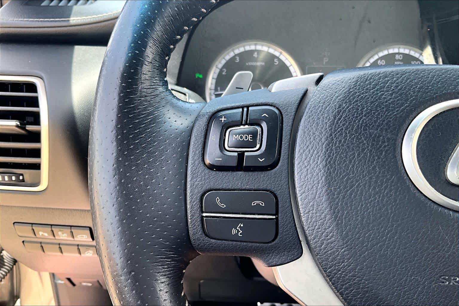 Used 2015 Atomic Silver Lexus F Sport image 22