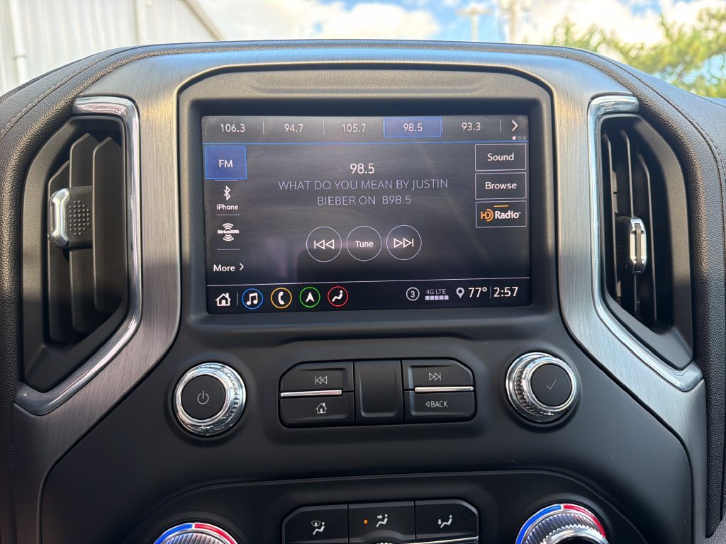 Used 2020 White GMC Denali image 25