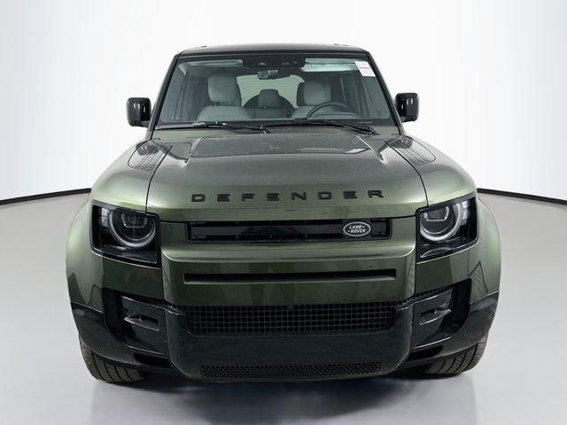 New 2026 Woolstone Green Land Rover X-Dynamic SE image 2