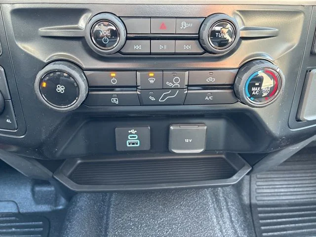 New 2026 Oxford White Ford F-250® XL image 35