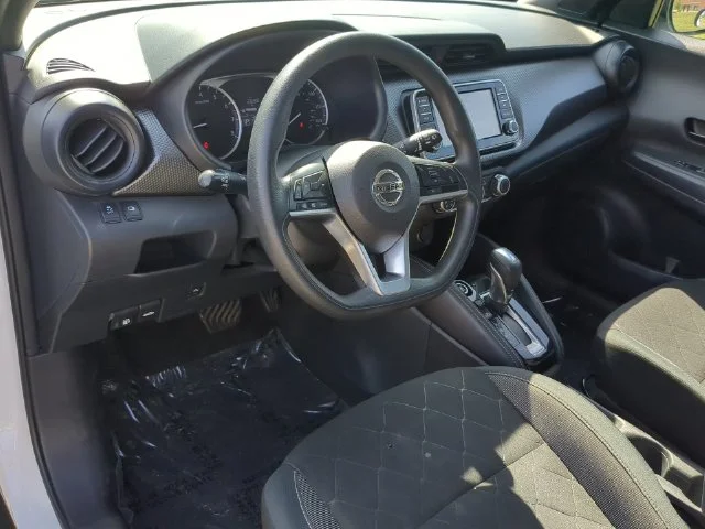 Used 2019 White Nissan S image 20